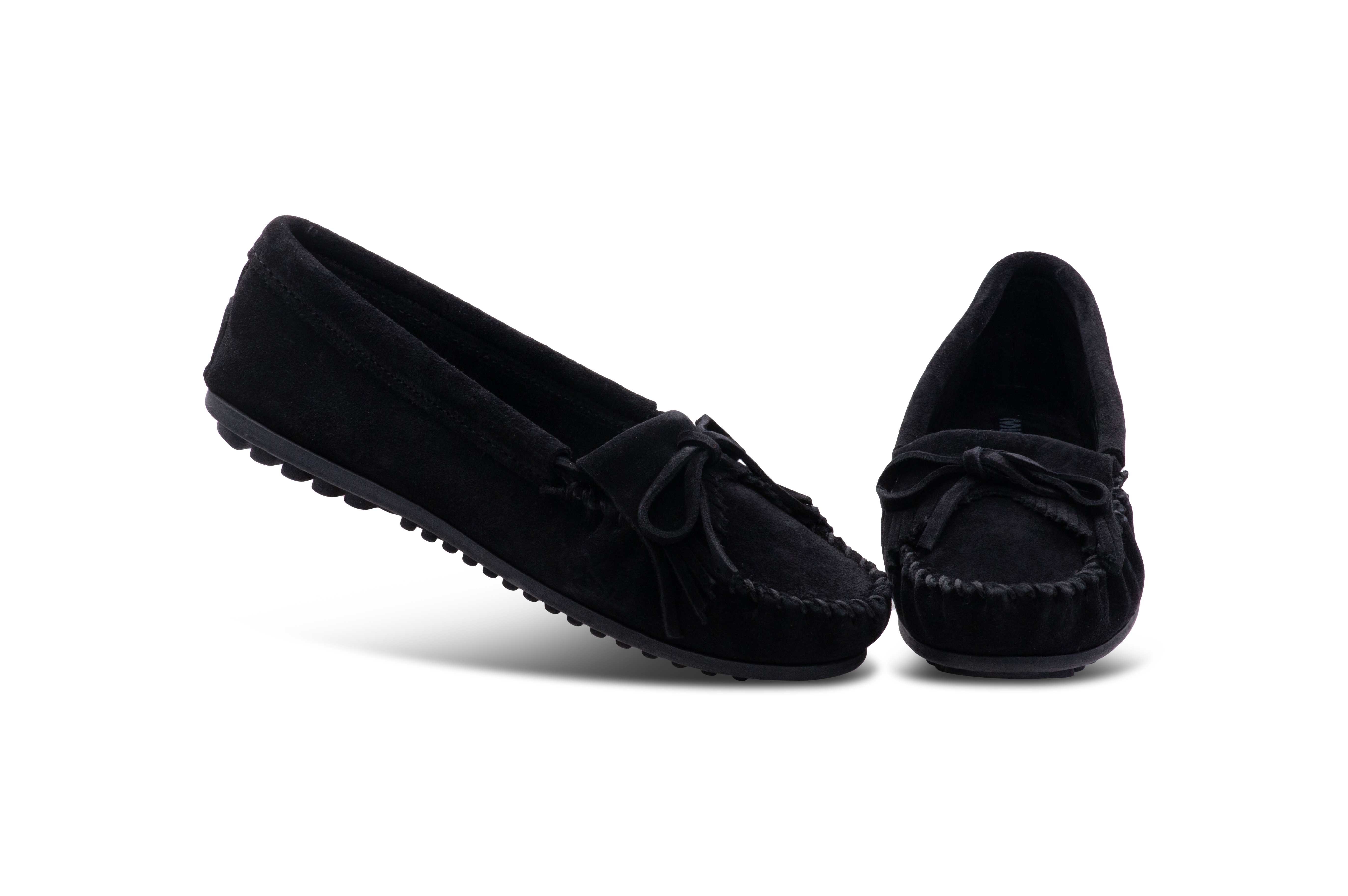 Minnetonka Womens Kilty Suede Moccasin - BLACK - 9.5