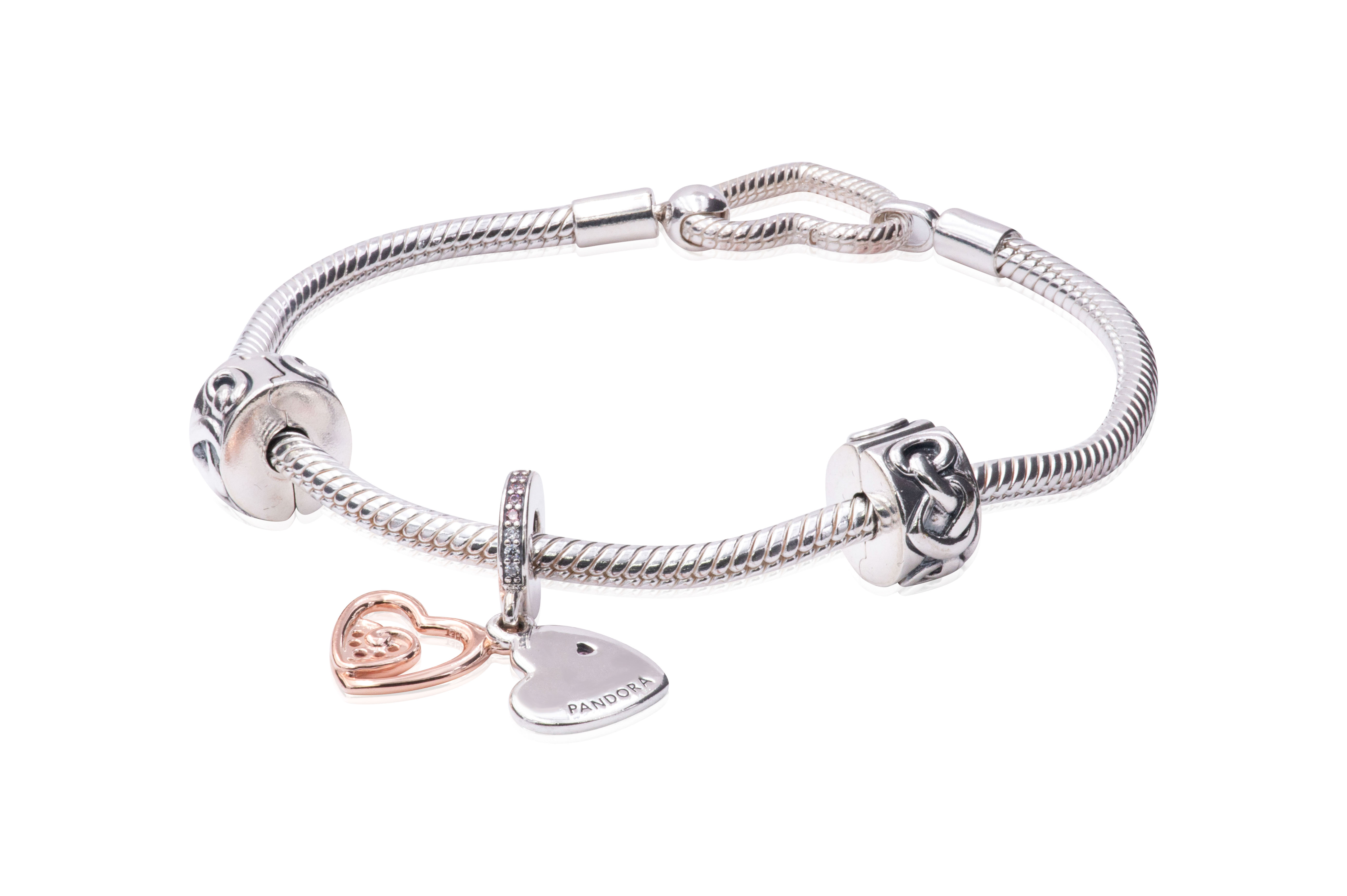 Pandora Entwined Infinite Hearts Bracelet Gift Set